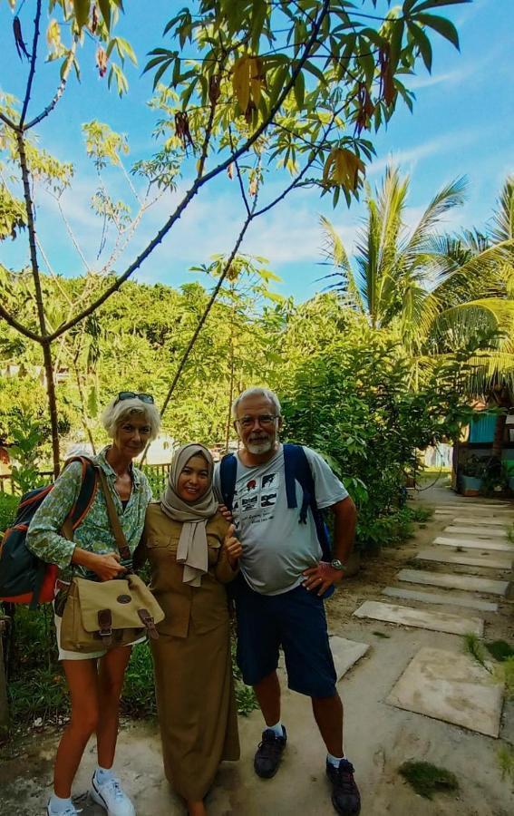 Raja Ampat Sandy Guest House Saonek エクステリア 写真