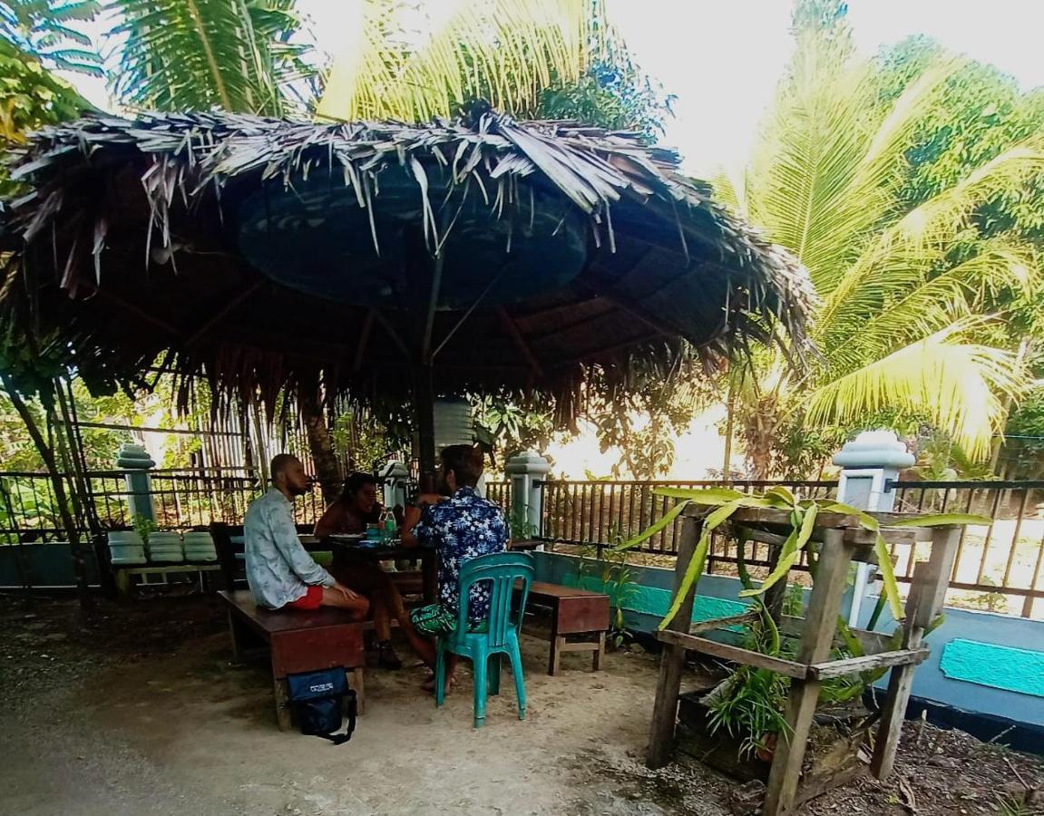 Raja Ampat Sandy Guest House Saonek エクステリア 写真