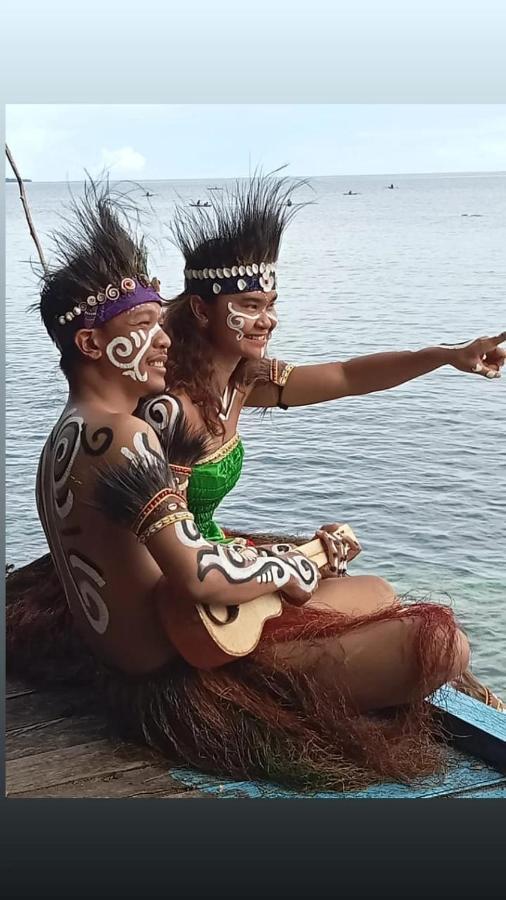 Raja Ampat Sandy Guest House Saonek エクステリア 写真