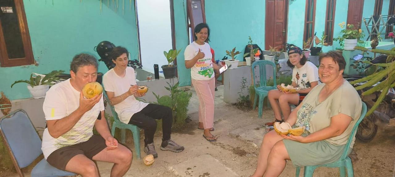 Raja Ampat Sandy Guest House Saonek エクステリア 写真